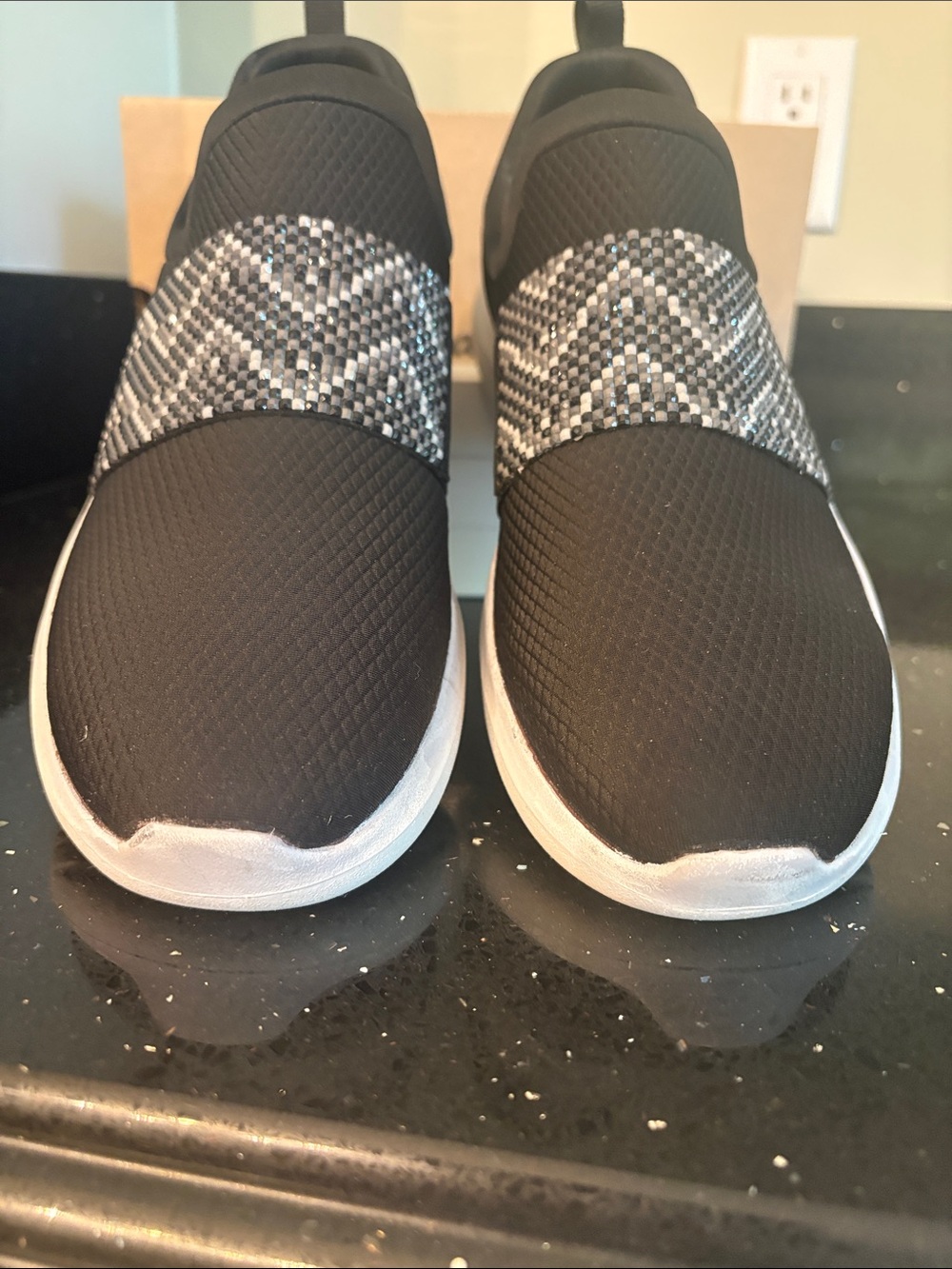*Clarks TAMZEN SLIP Black Knit Beaded Chevron Slip On Sneakers - Picture 4 of 17
